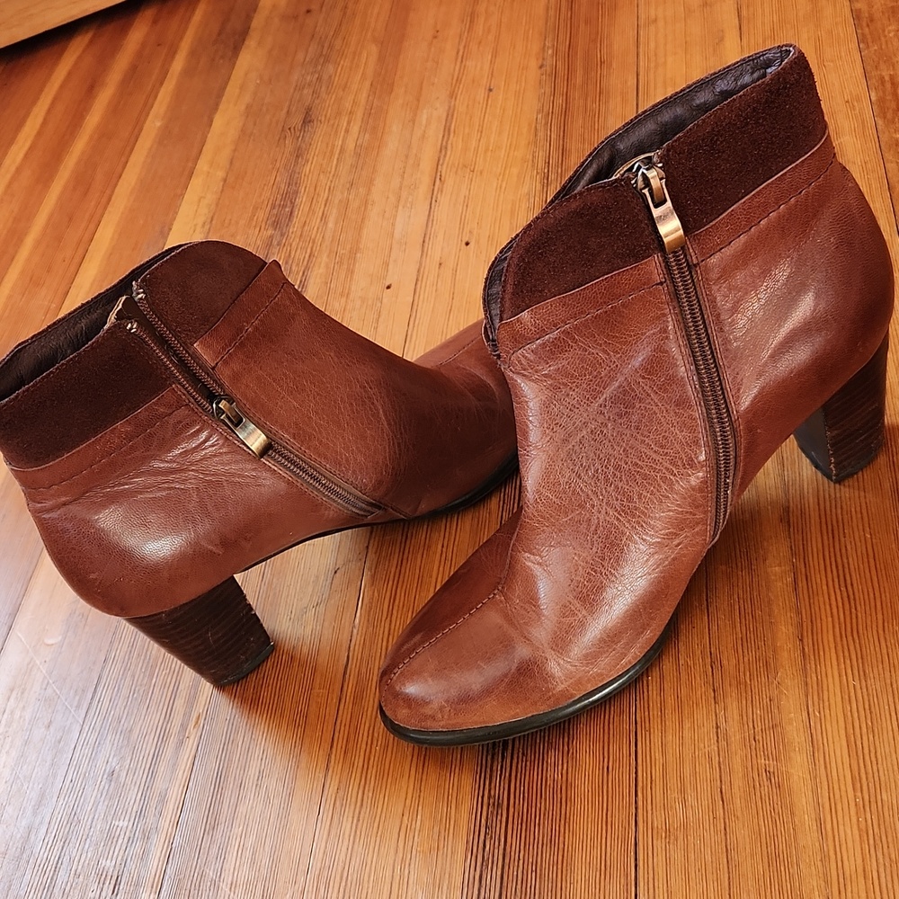 Antelope Brown Ankle Boots - Picture 2 of 6